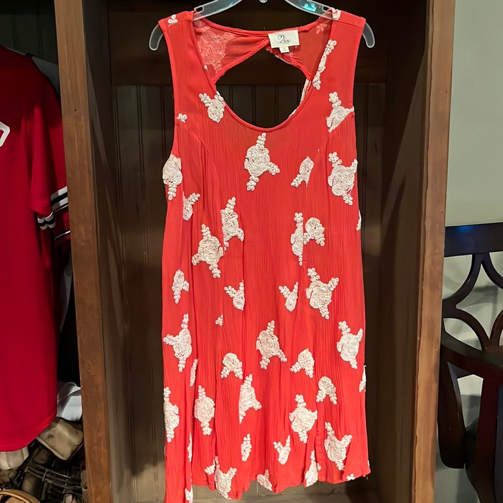 NWOT medium sleepless shift dress in red
